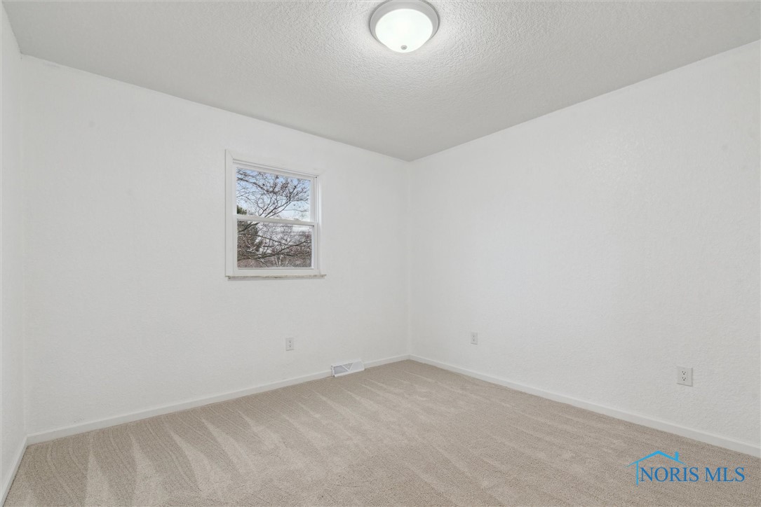 509 N Wintergarden Road