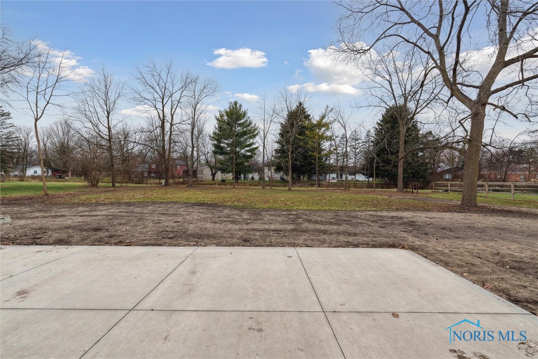 509 N Wintergarden Road