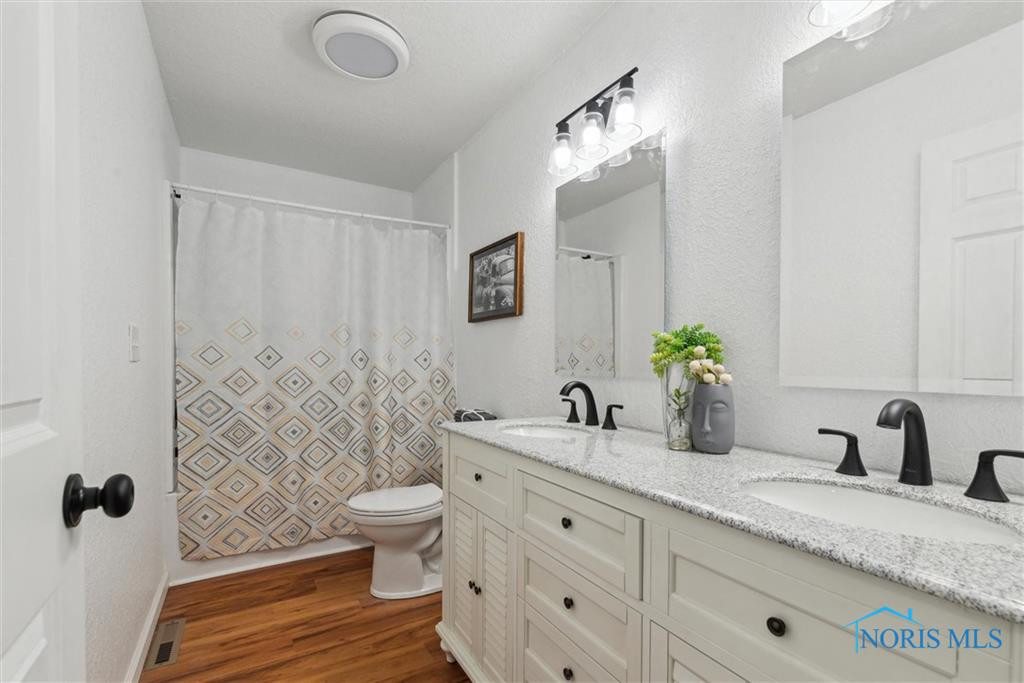 509 N Wintergarden Road