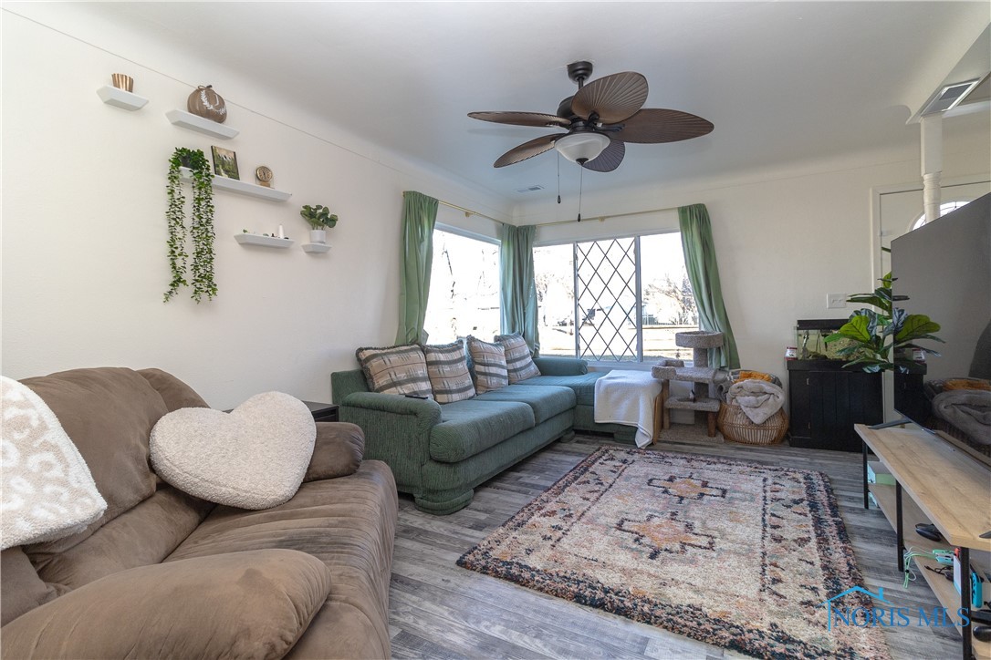 5427 Florita Drive