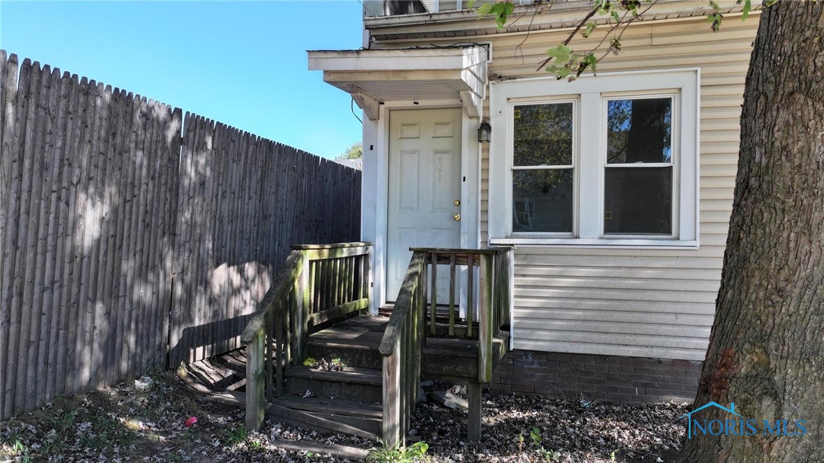 2001 Lagrange Street