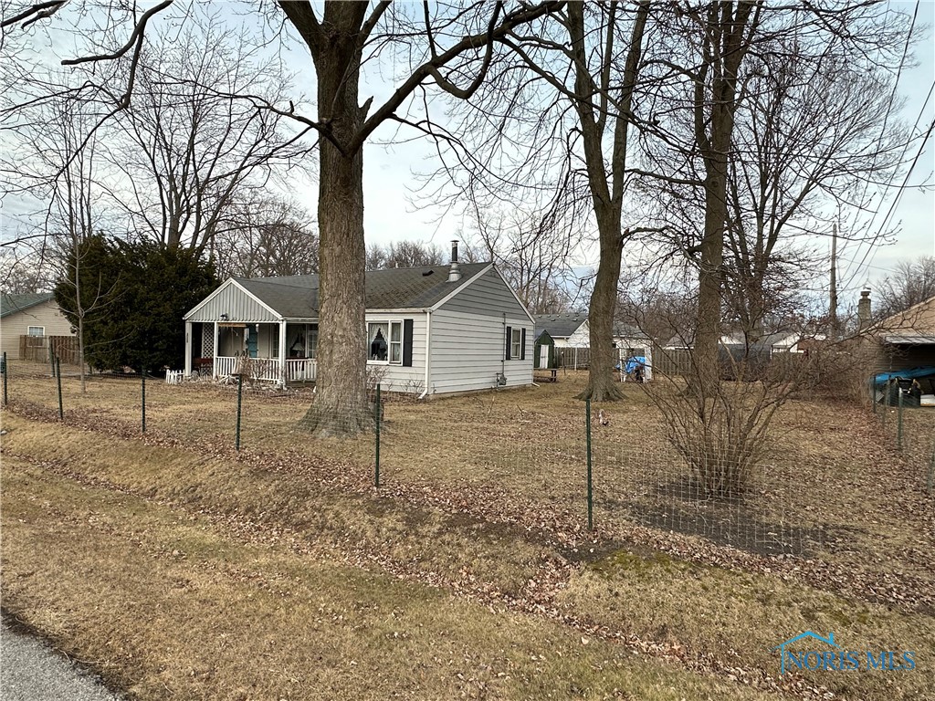 1852 Ambleside Road