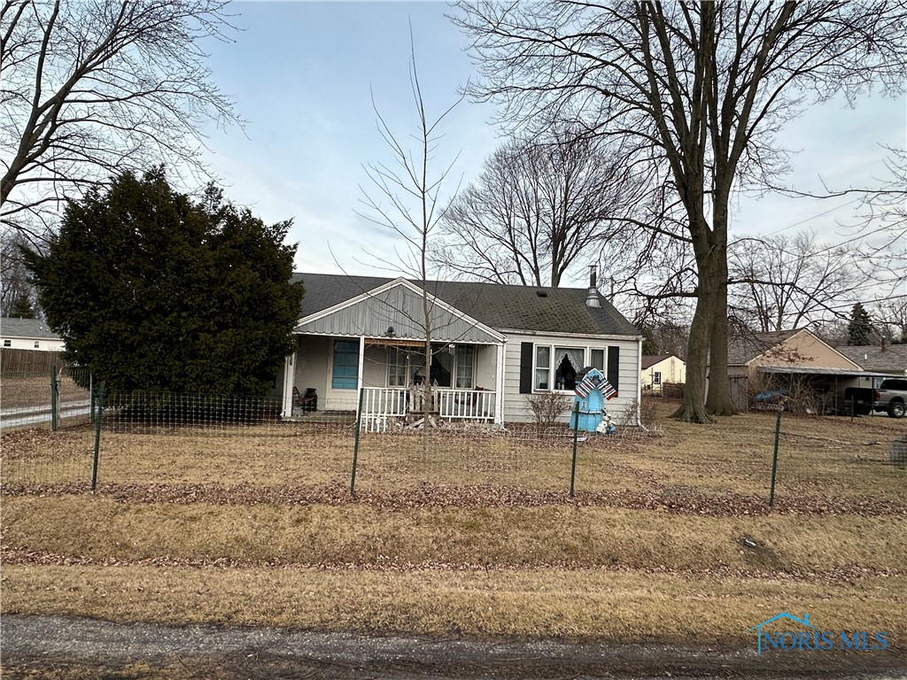 1852 Ambleside Road