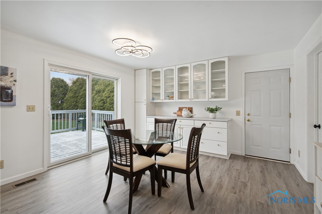 1004 Monclova Road