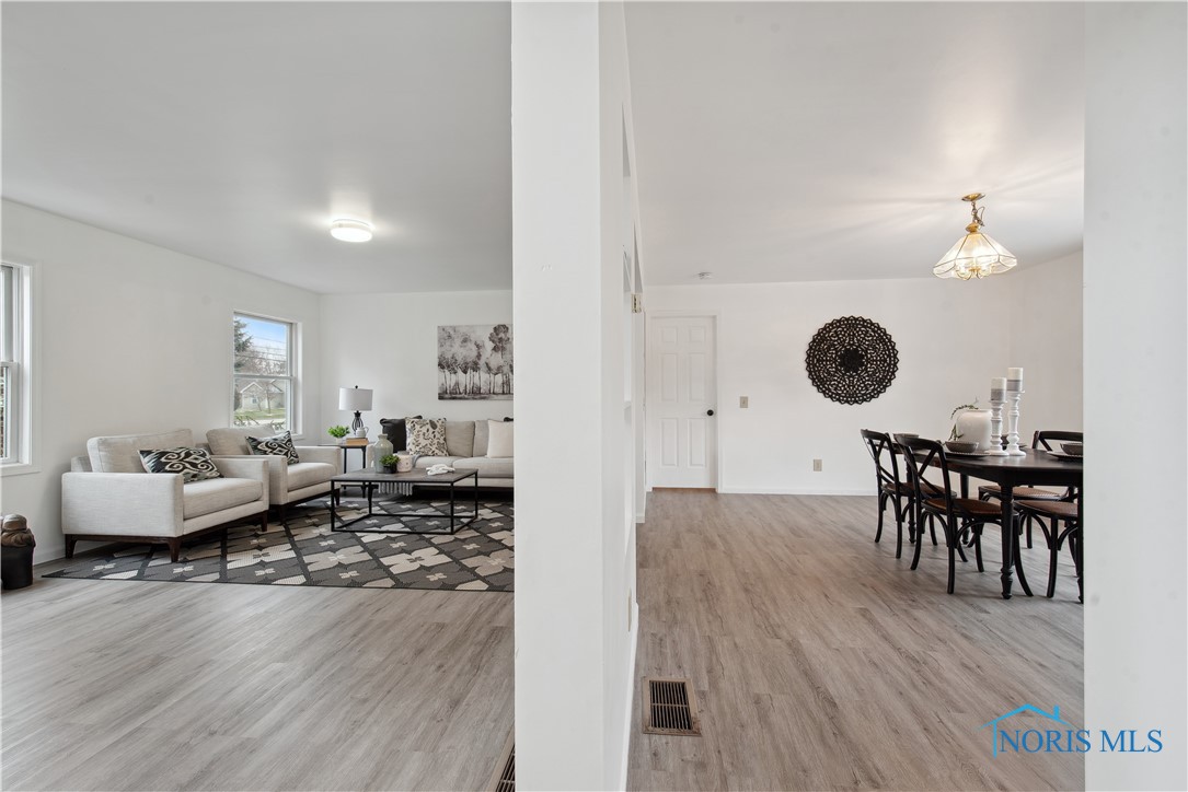 1004 Monclova Road
