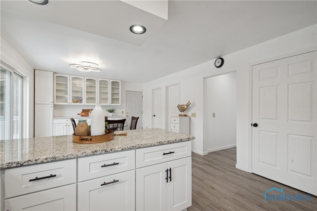 1004 Monclova Road