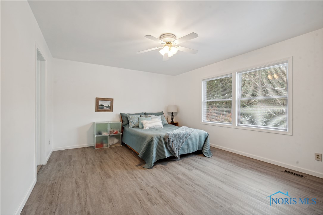1004 Monclova Road