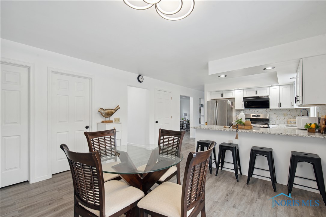 1004 Monclova Road
