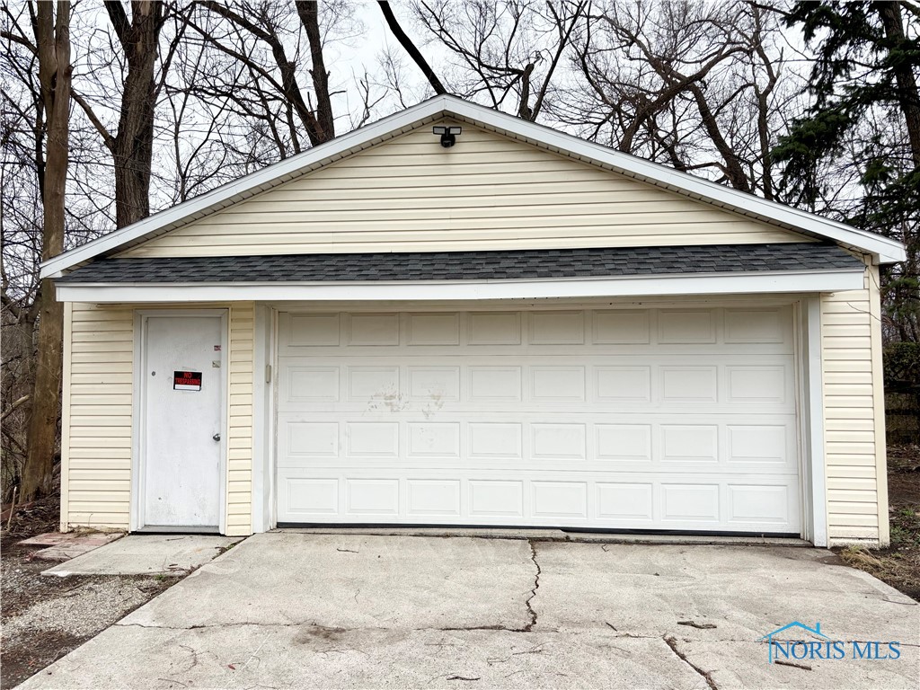 2097 Maginnis Road