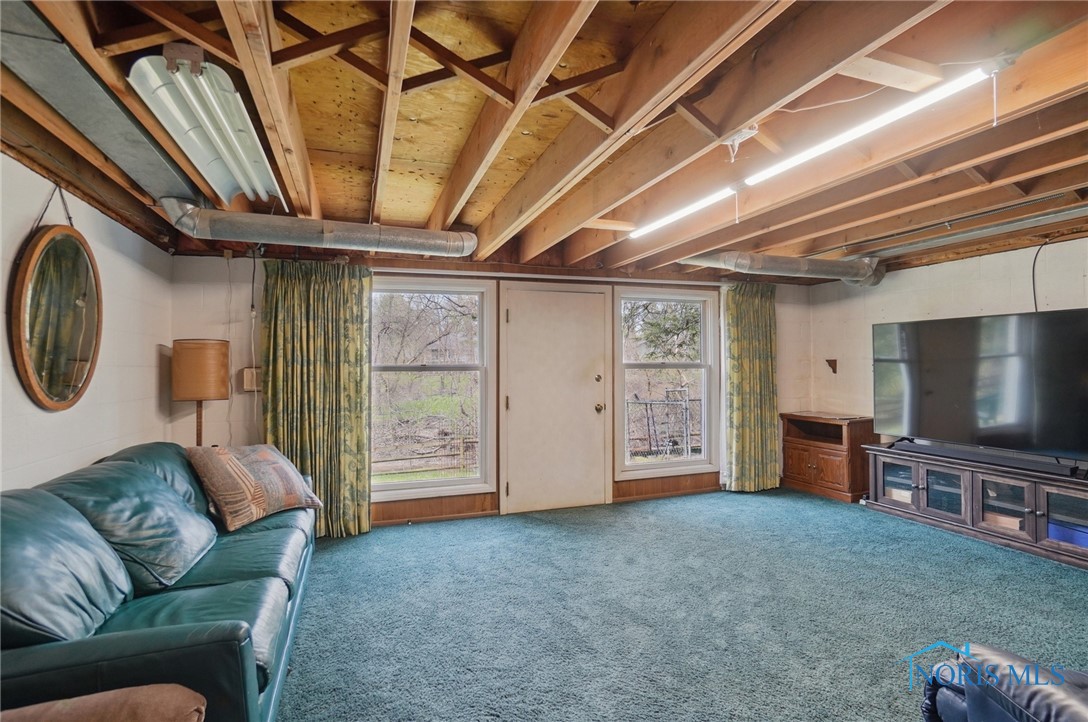 2124 Bridlewood Drive