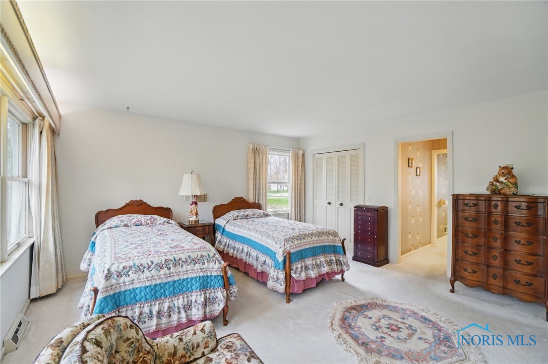 2124 Bridlewood Drive