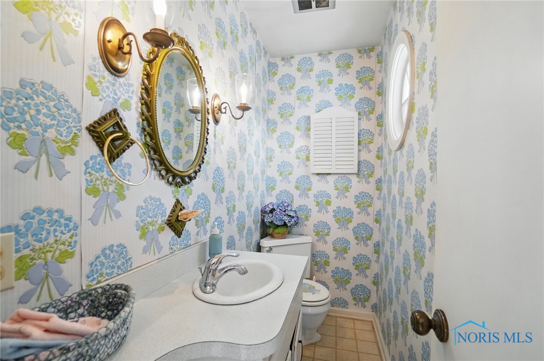 2124 Bridlewood Drive