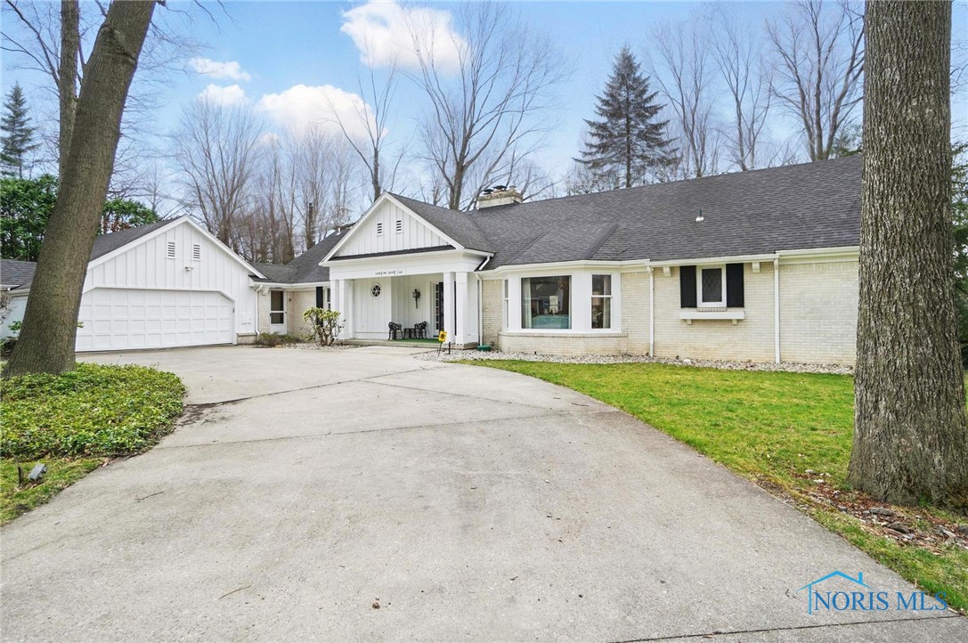 2124 Bridlewood Drive