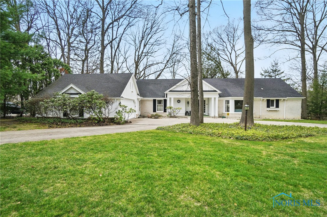2124 Bridlewood Drive