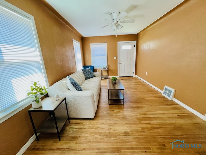307 Sunset Boulevard