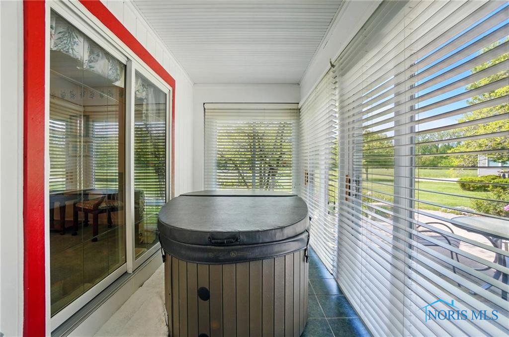 3145 Shoreland Avenue