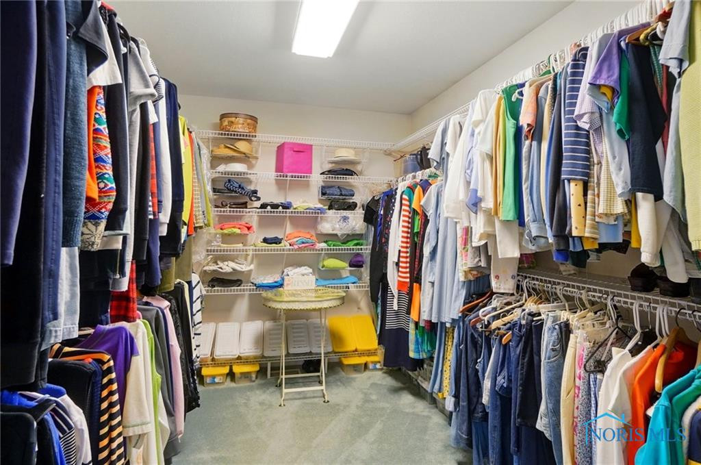 3145 Shoreland Avenue