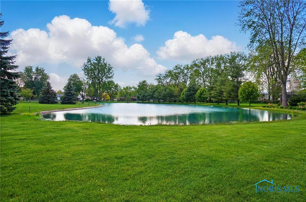 3145 Shoreland Avenue