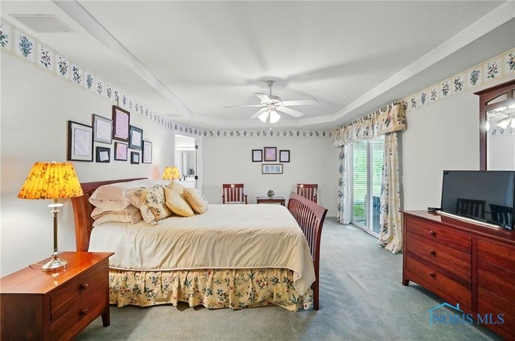 3145 Shoreland Avenue