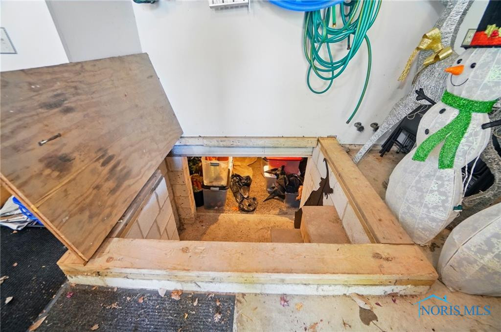 3145 Shoreland Avenue