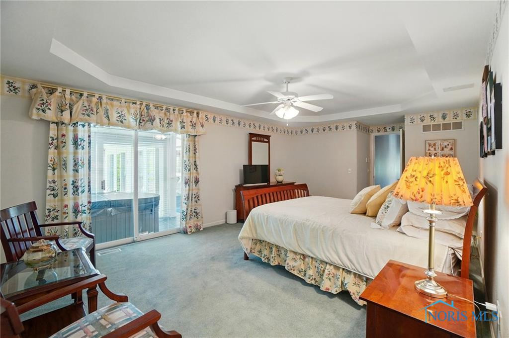 3145 Shoreland Avenue