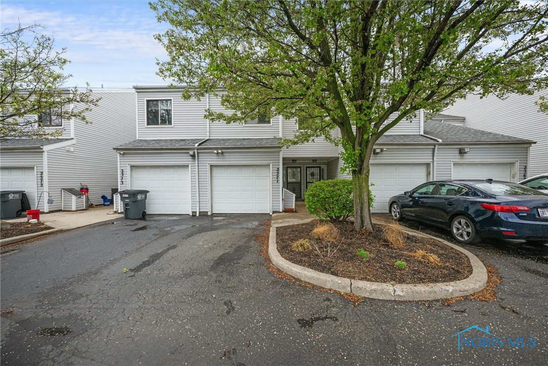 2571 W Village Drive 2571