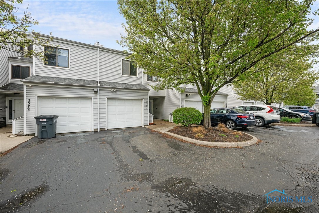 2571 W Village Drive 2571