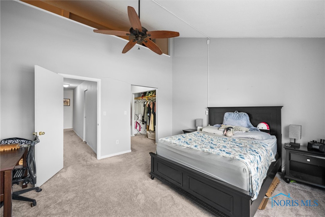 2571 W Village Drive 2571