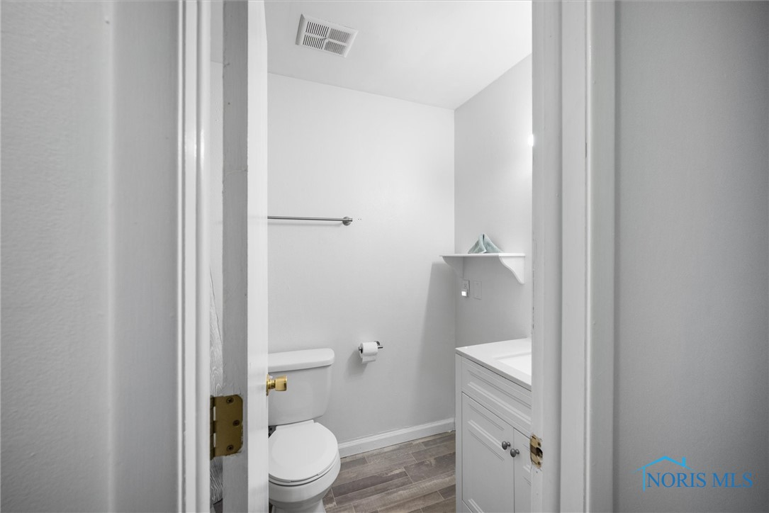 2571 W Village Drive 2571