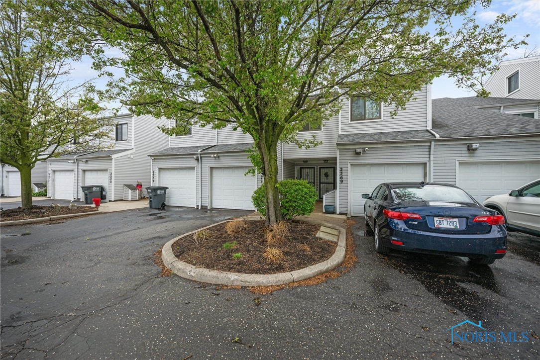 2571 W Village Drive 2571
