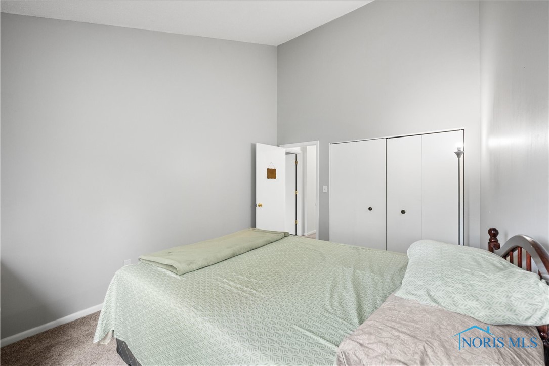 2571 W Village Drive 2571