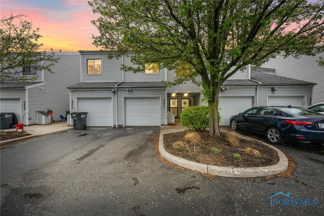 2571 W Village Drive 2571