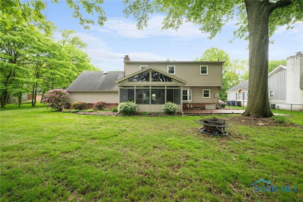 1956 Thornapple Drive