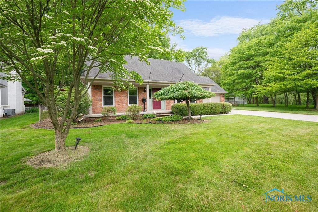 1956 Thornapple Drive