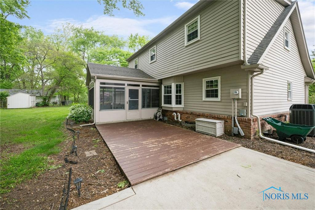 1956 Thornapple Drive