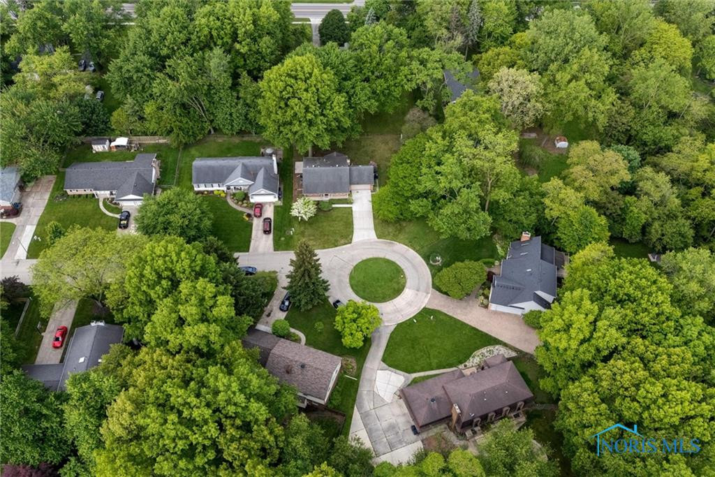 1956 Thornapple Drive