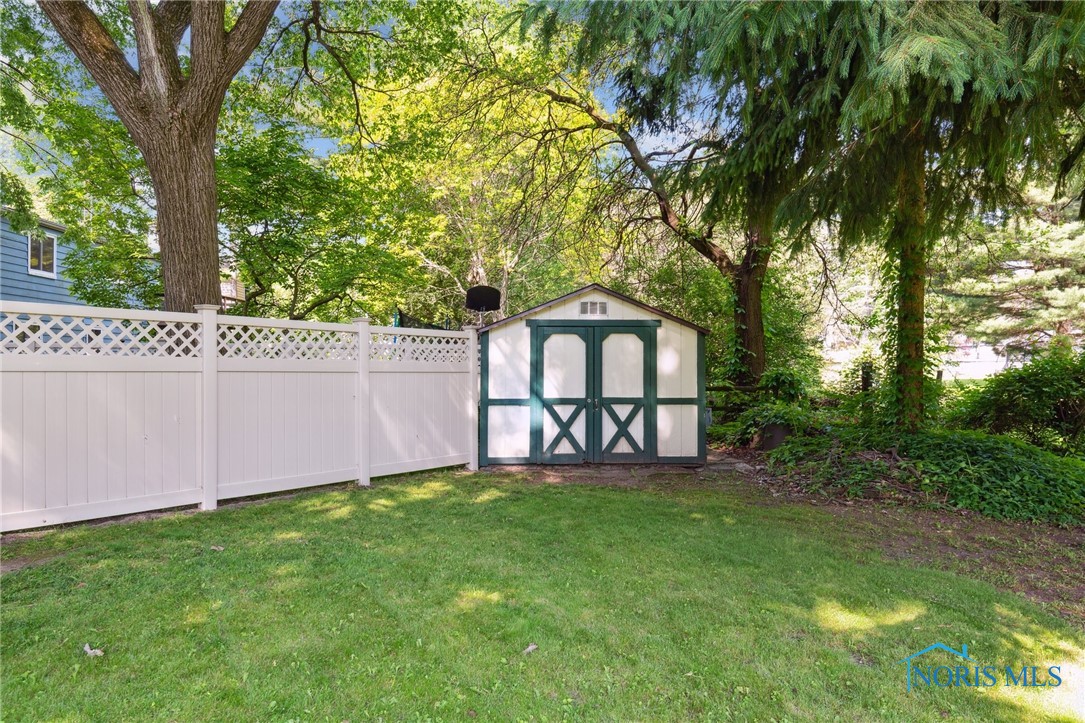 2628 Fairbanks Avenue