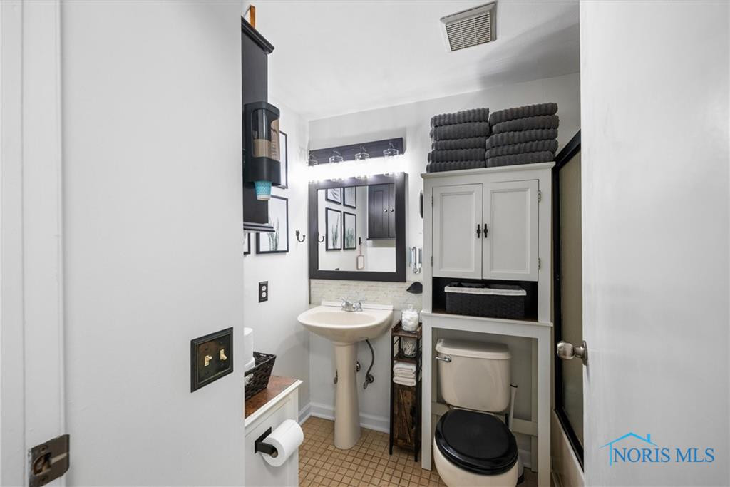 5453 Brook Point Road