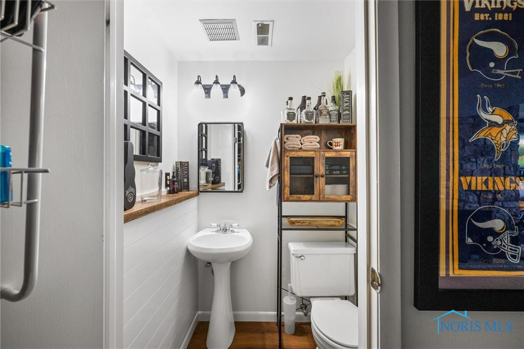 5453 Brook Point Road