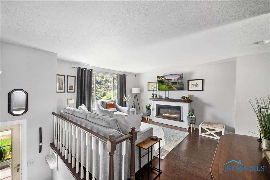 5453 Brook Point Road