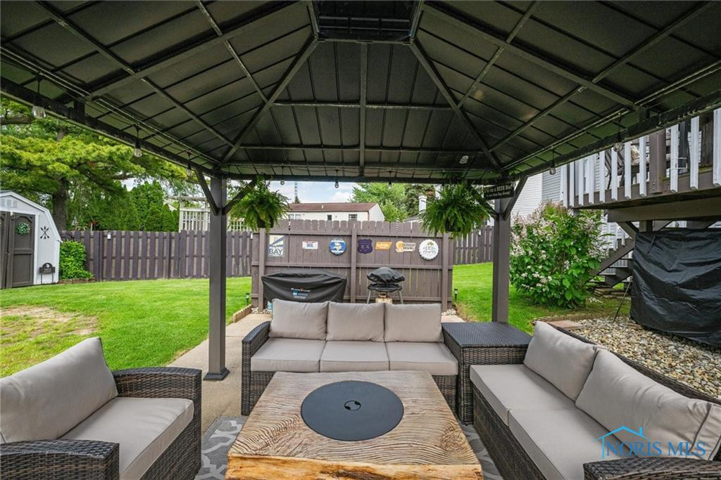 5453 Brook Point Road