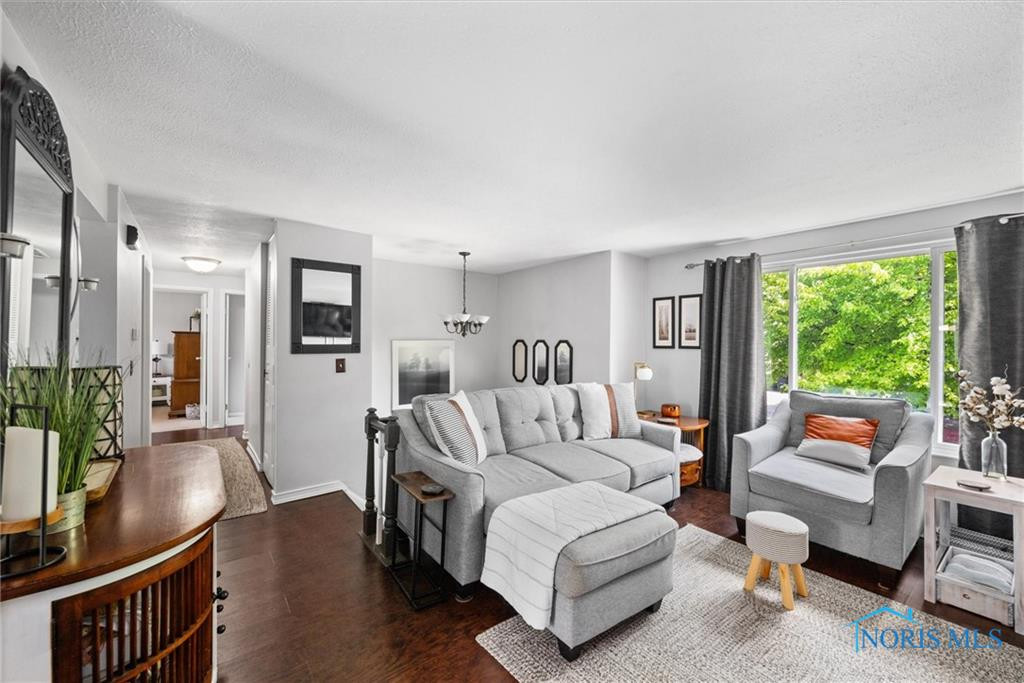 5453 Brook Point Road