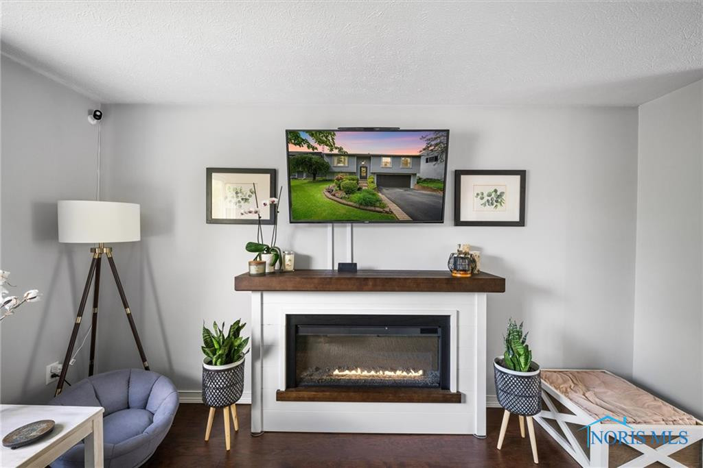 5453 Brook Point Road