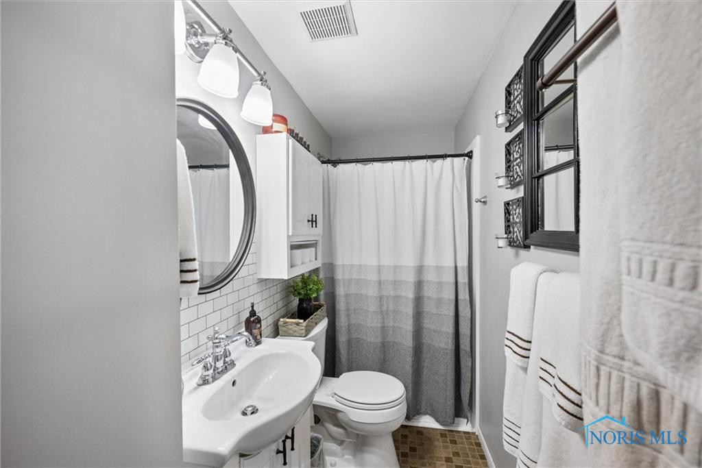 5453 Brook Point Road