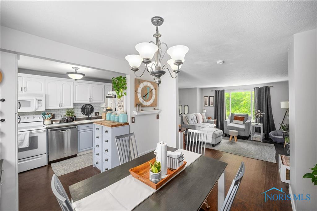 5453 Brook Point Road