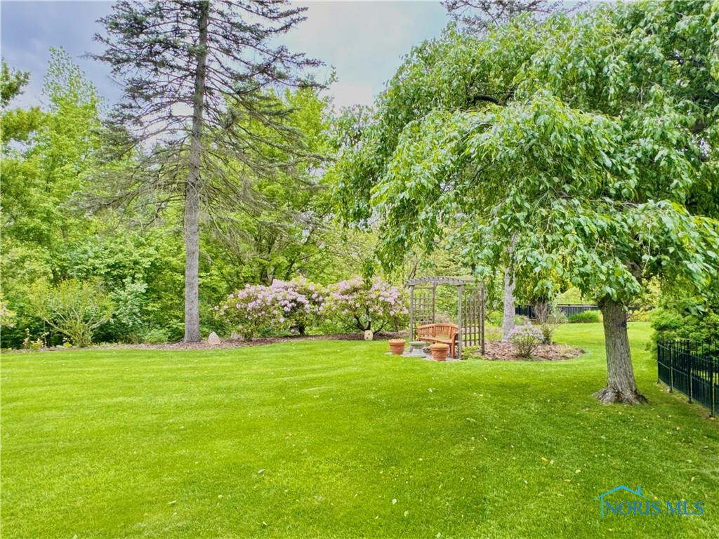 5941 Sweetwater Court