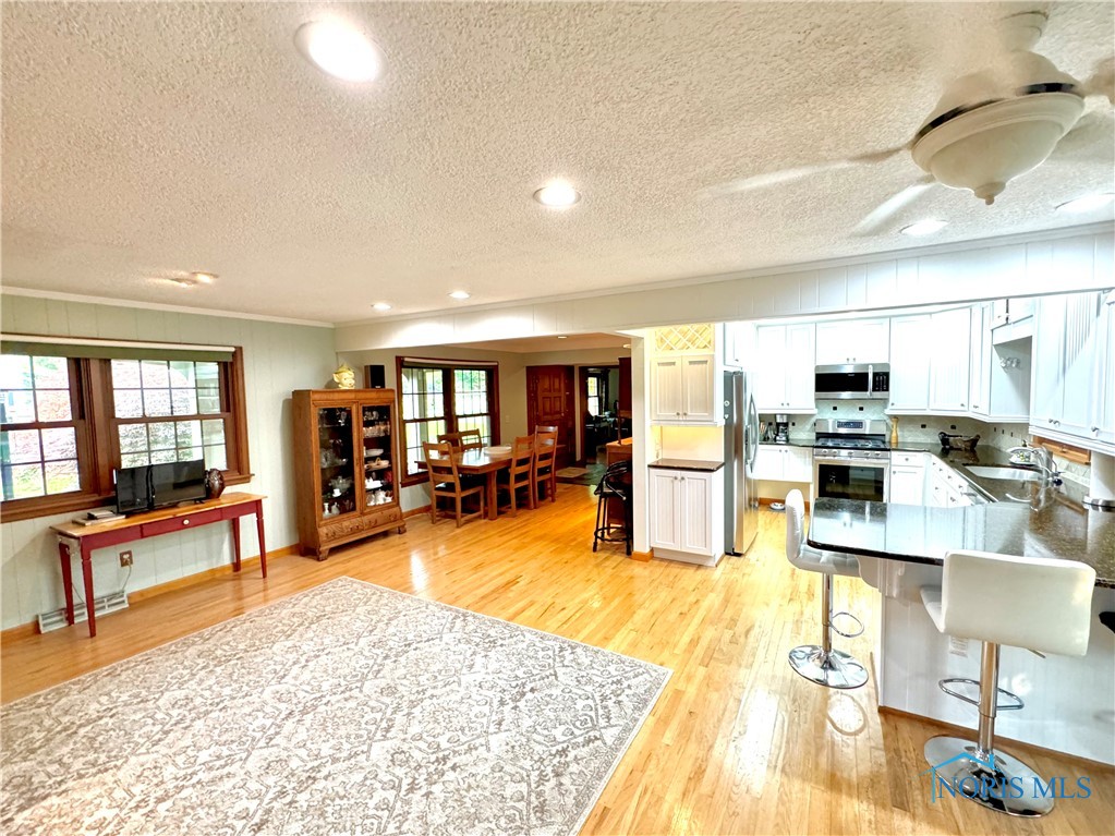 5941 Sweetwater Court