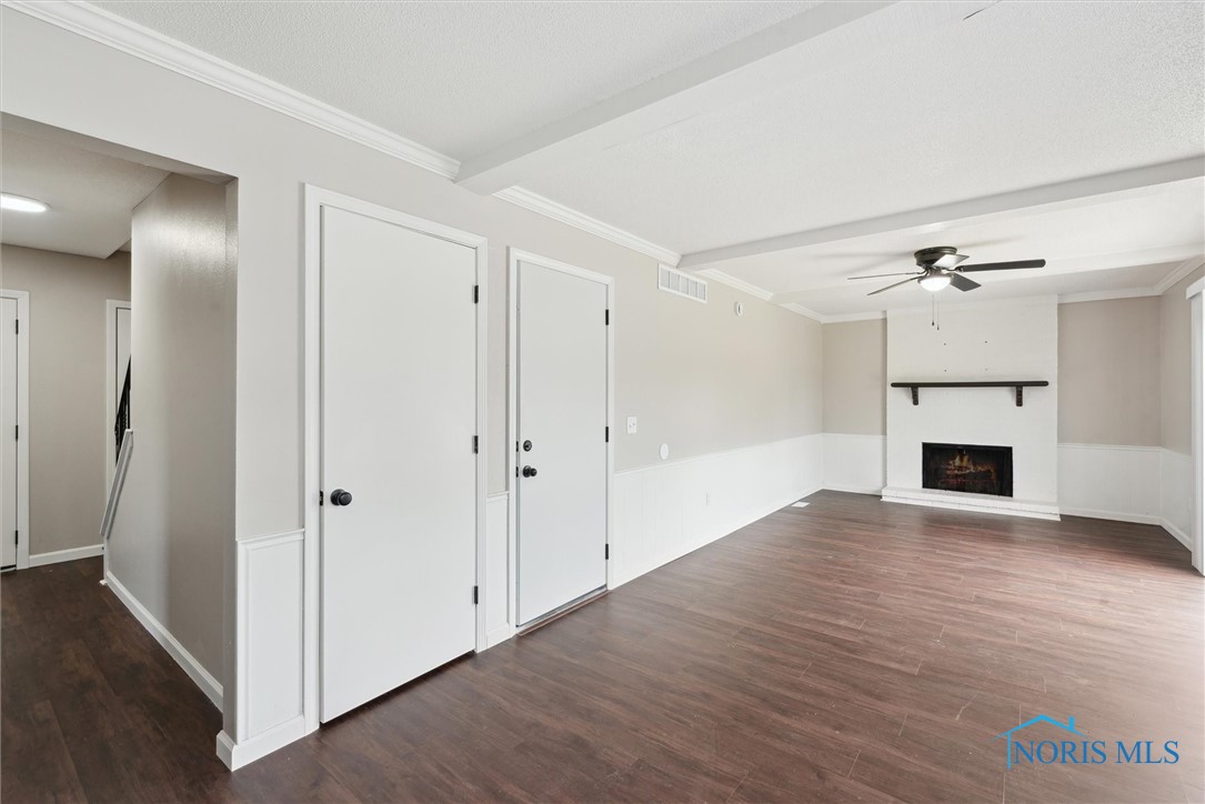5147 Riviera Drive