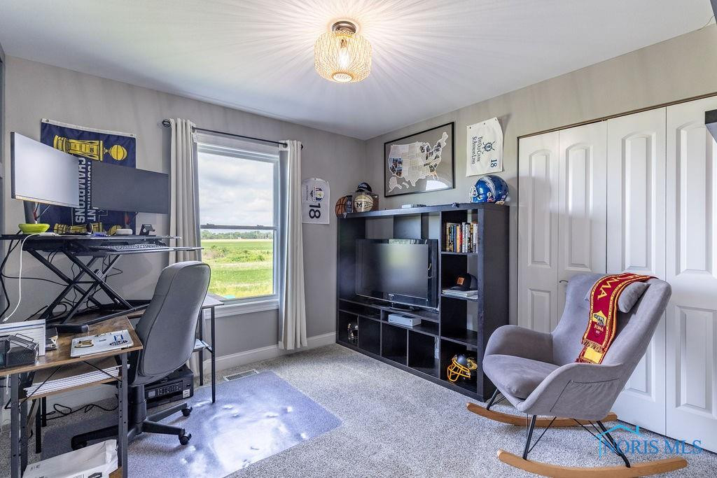 5539 Harris Hawk Lane