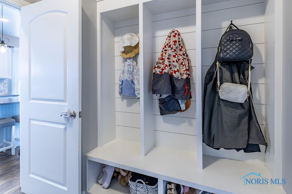 5539 Harris Hawk Lane